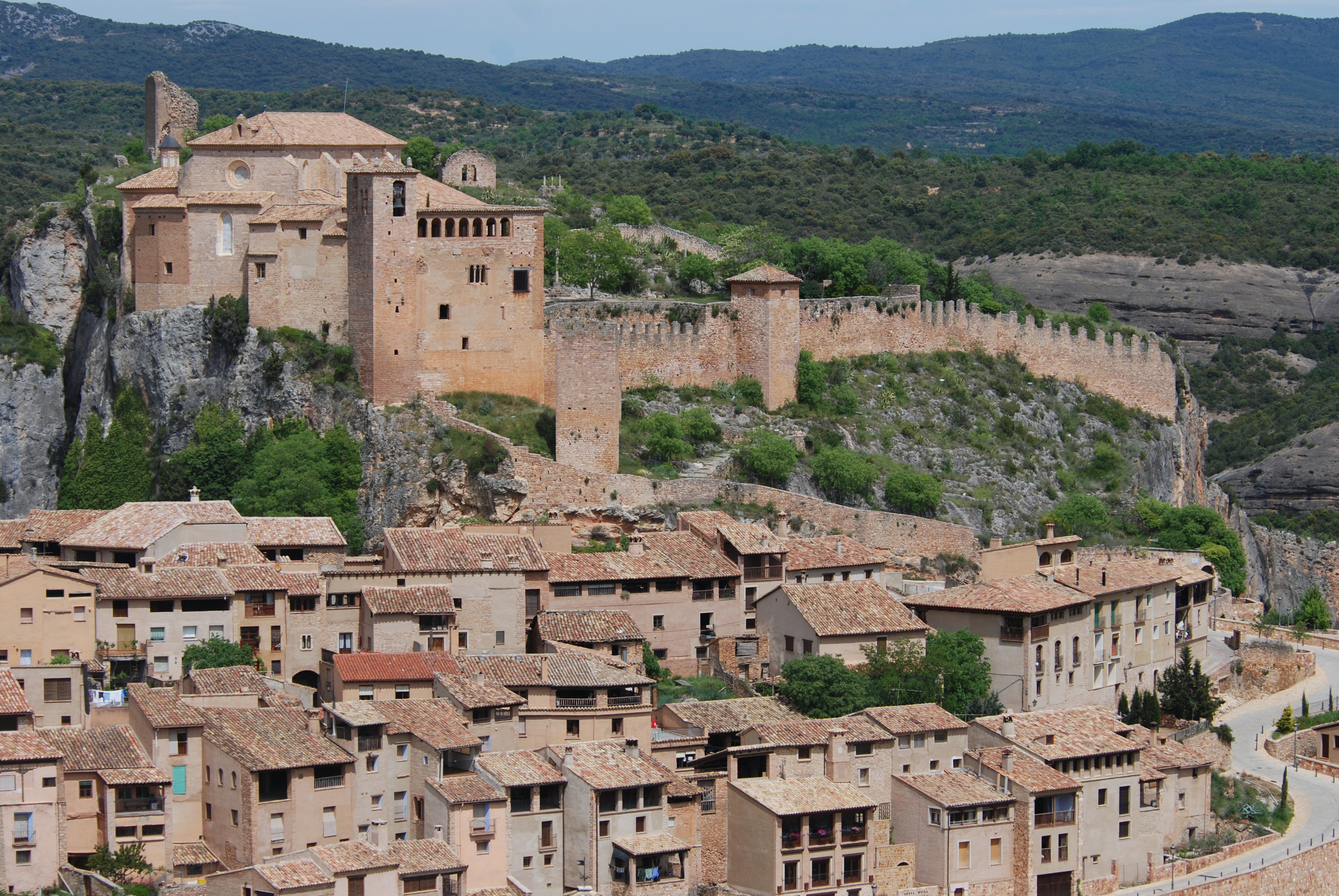 Click picture to see more of Alquezar.