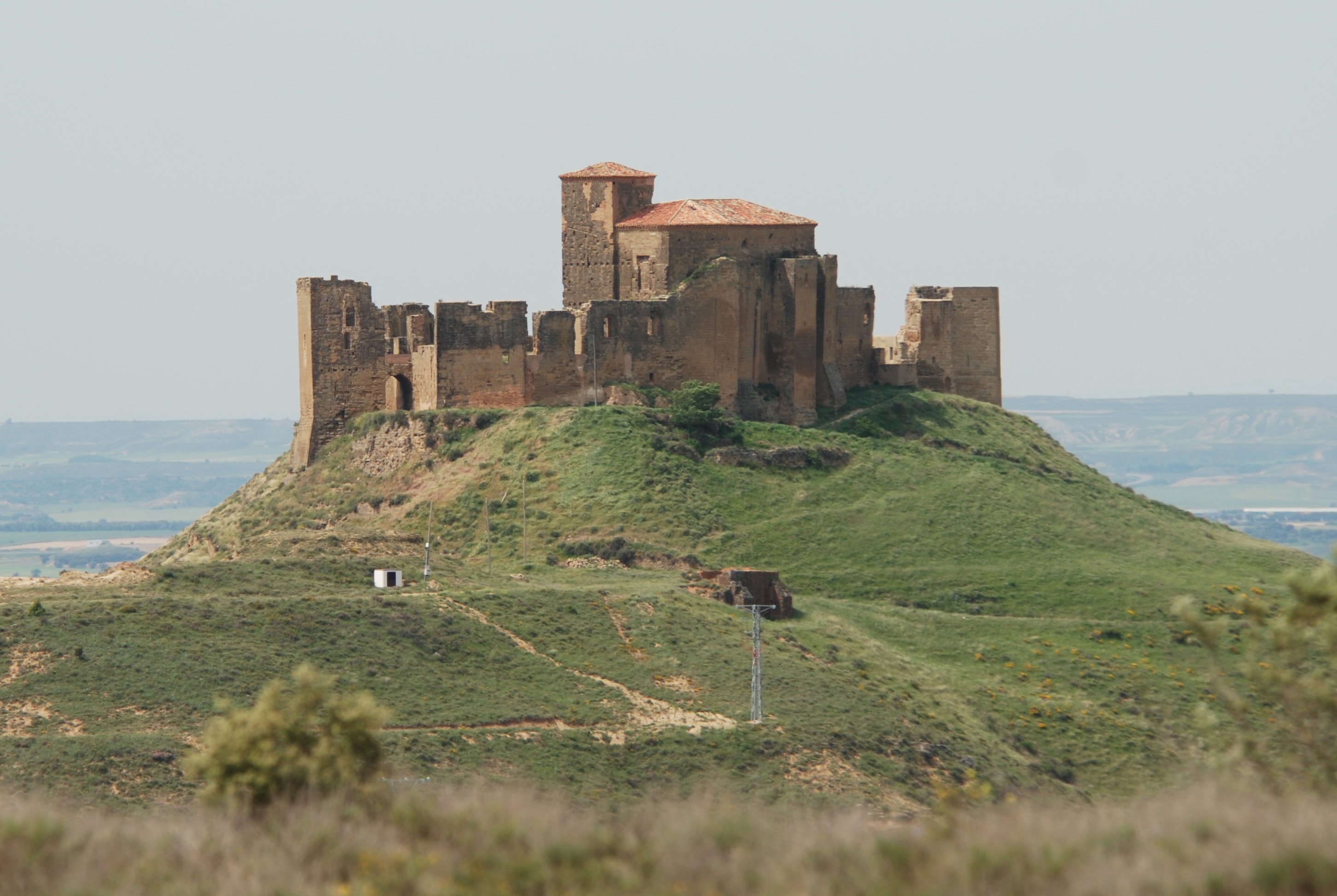 Click picture to see more of Montearagon.